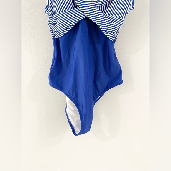NWT Cupshe One Piece Bathing Suit Blue Stripe Size Medium - Picture 3 of 7
